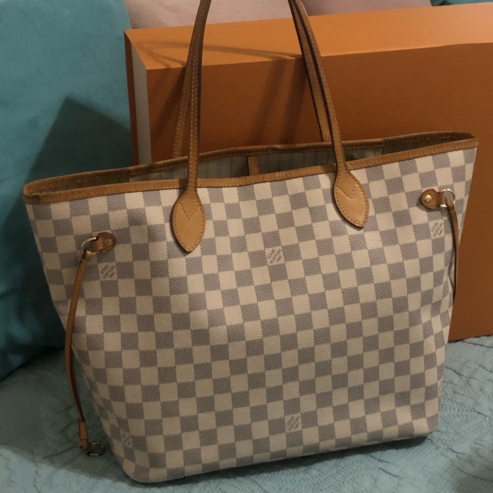Sold LV Azur Neverfull MM